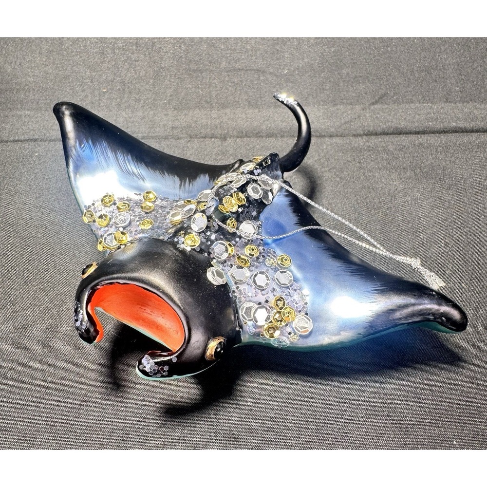 MANTA RAY Stingray Robert Stanley Glass Christmas Ornament Ocean Beachy